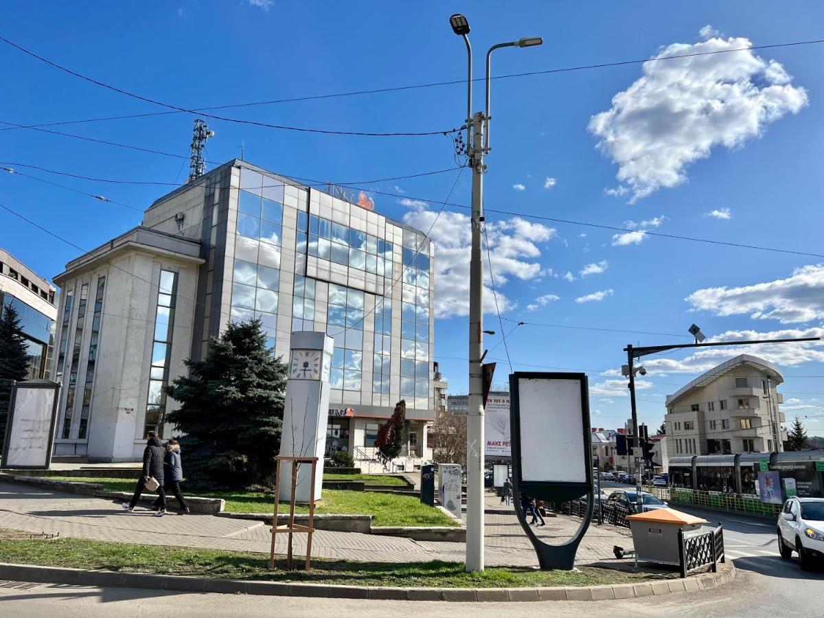 Mnm Lapusneanu Appartamento Iasi Esterno foto